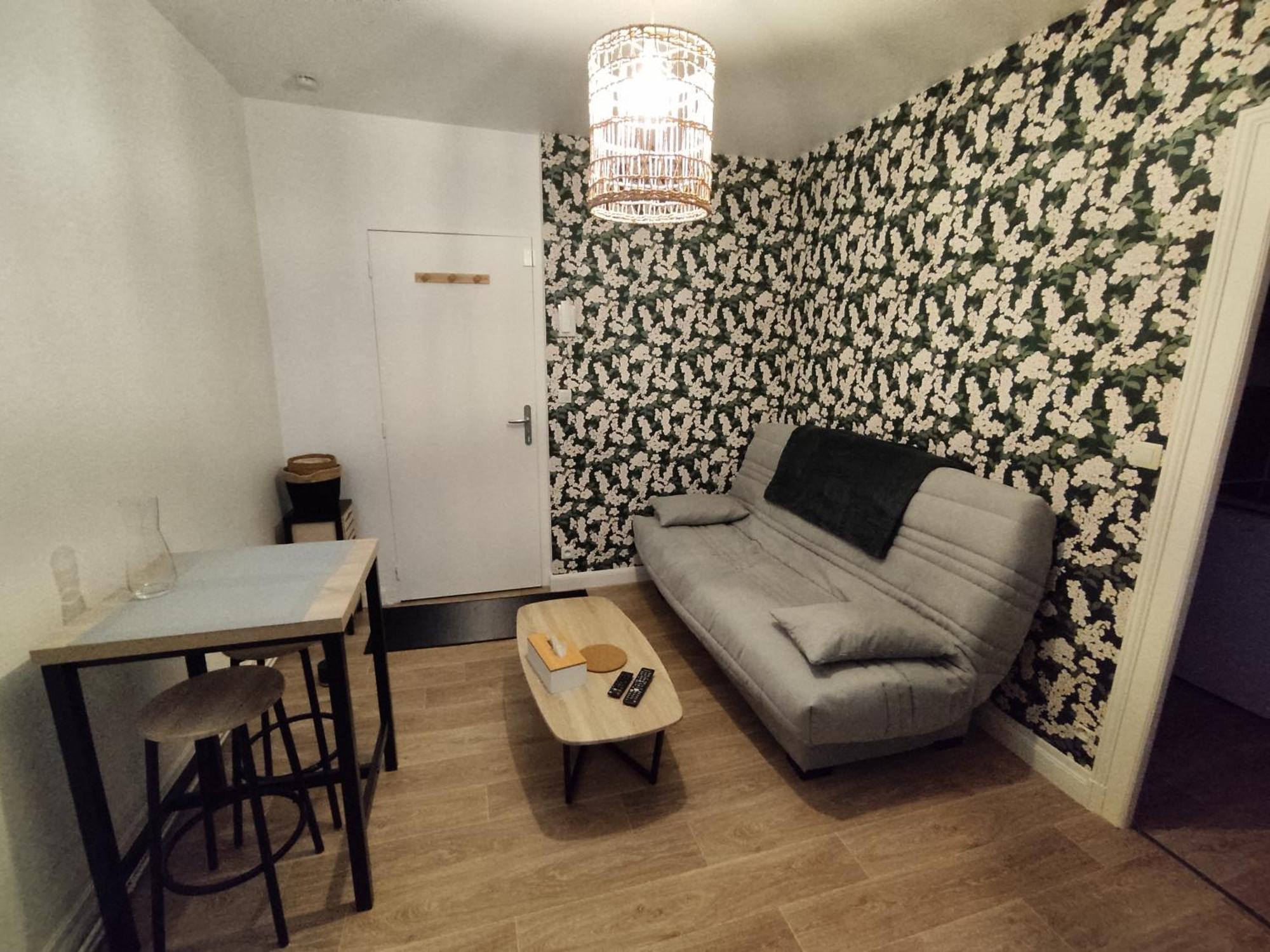 Le 5, Wifi, Parking, Centre Apartment Chateauroux Exterior photo